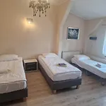 Centrum Noclegowe Ii Hostel *