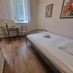 Centrum Noclegowe Ii Hostel *