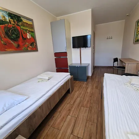 Hostel Centrum Noclegowe Ii *