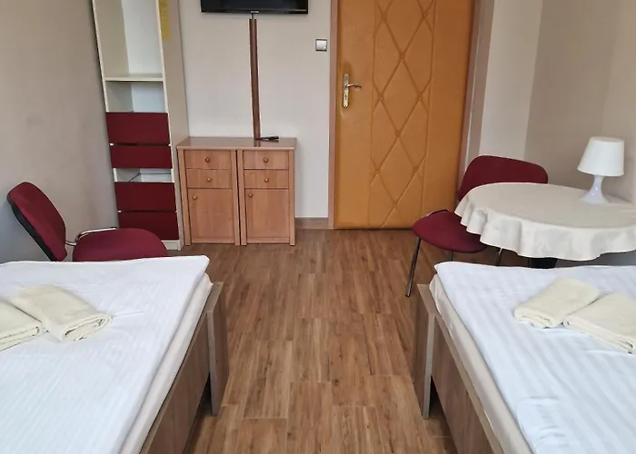 Auberge de jeunesse Centrum Noclegowe Ii